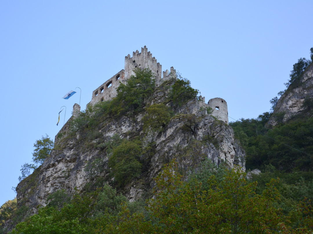 Castel Salorno景点图片