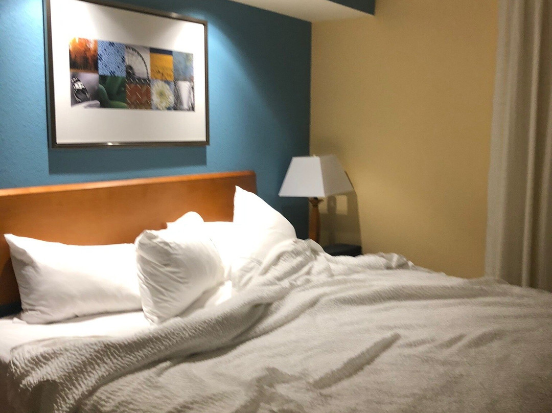 布卢明顿酒店住宿-Fairfield by Marriott Inn & Suites Bloomington