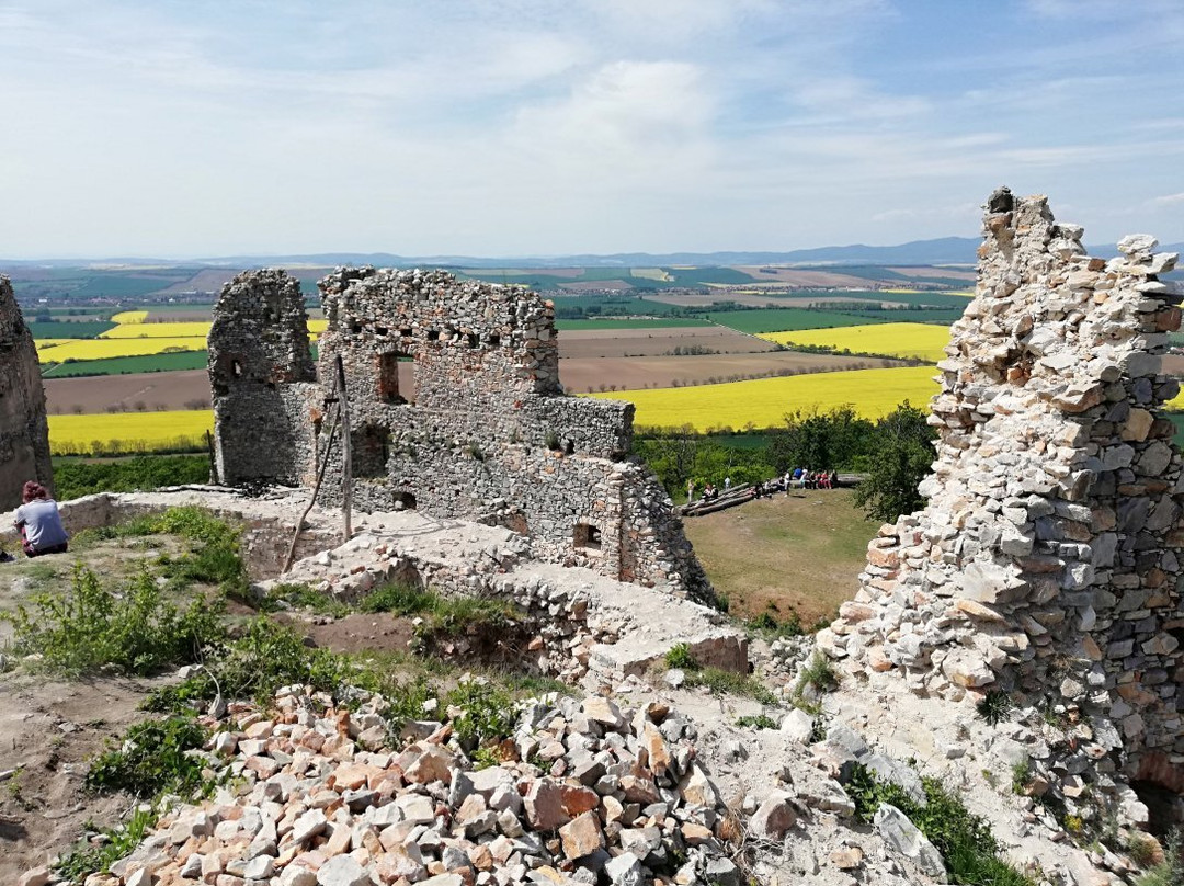 Oponice Castle-Oponice必去景点