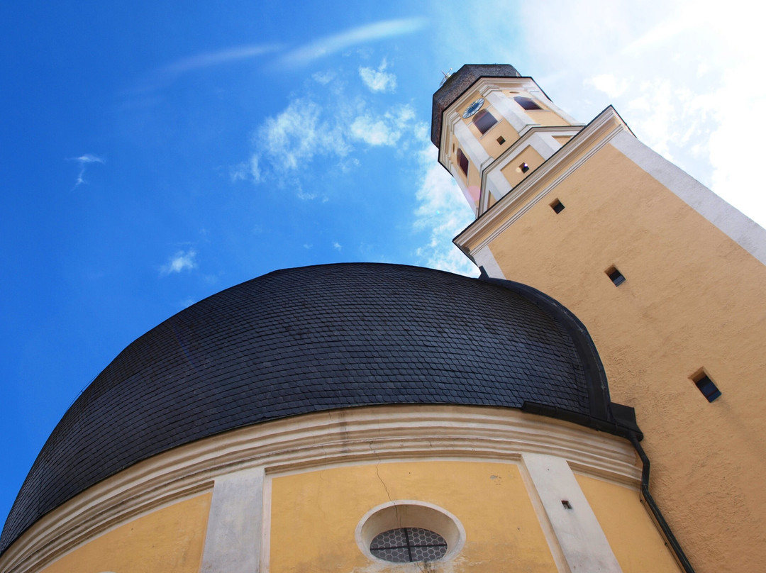 Kirche St. Johann Baptist und Heilig Kreuz-罗森海姆必去景点