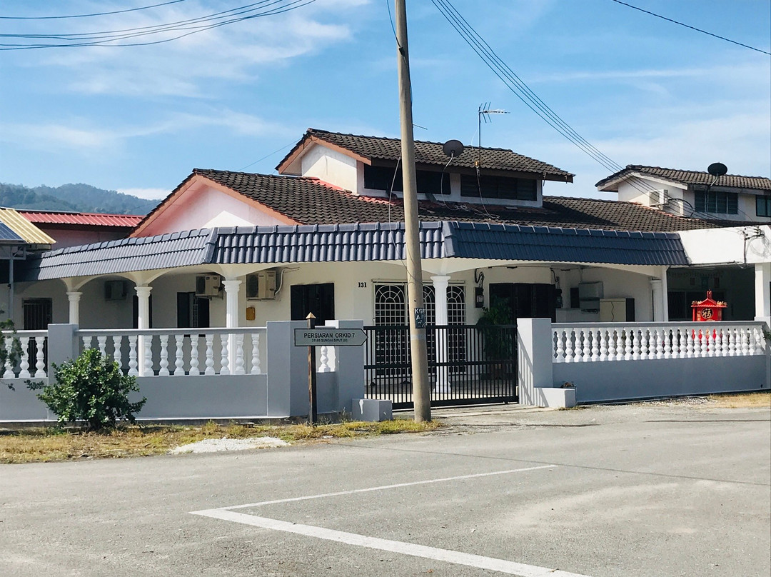 131 Cozy and Comfortable Guesthouse