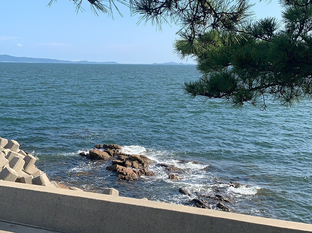 Kira Beach景点图片