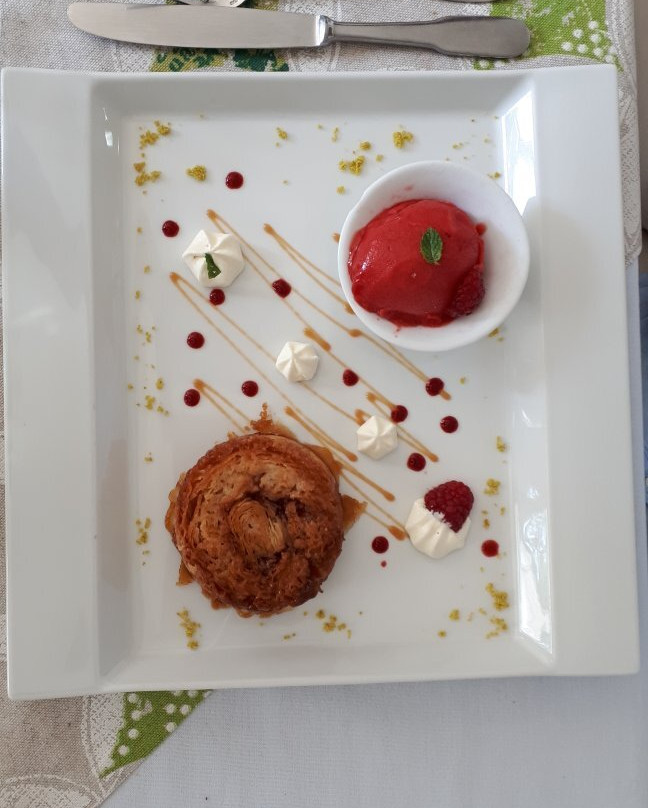 Logis Hotel La Croix du Sud主图