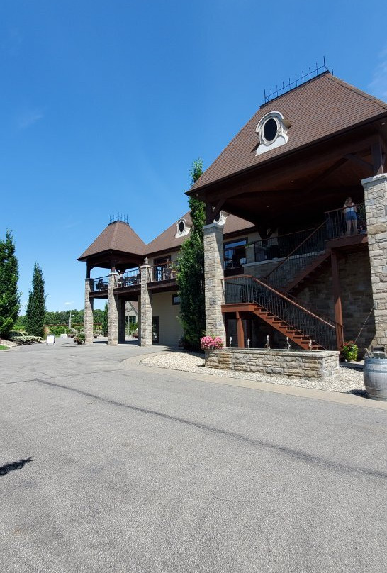 Vignoble Rivière du Chêne Winery-Saint-Eustache必去景点