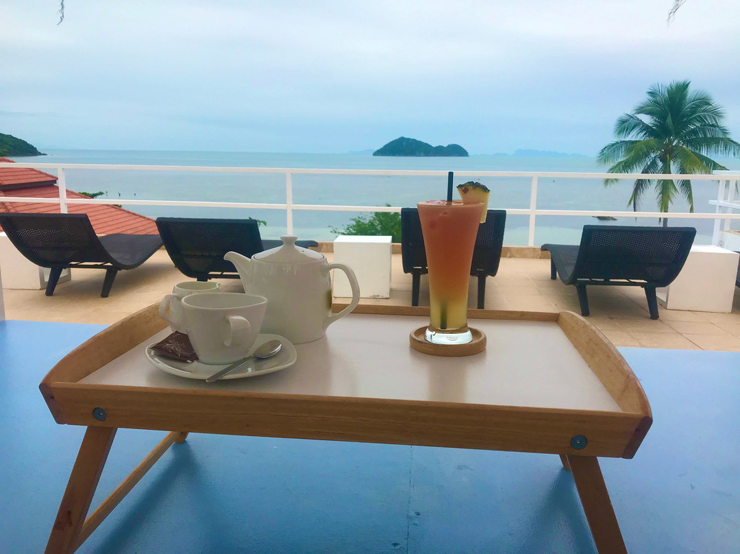 Baan Jai Dee Beach Front Hotel主图