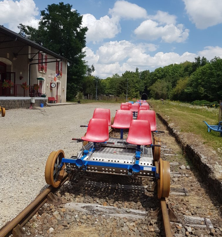 Pédalorail Electrique du Grand Pays de Salers景点图片