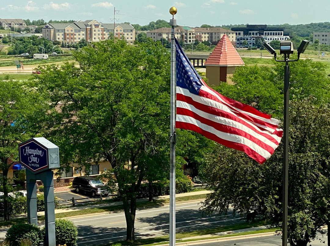 Hampton Inn Madison East主图