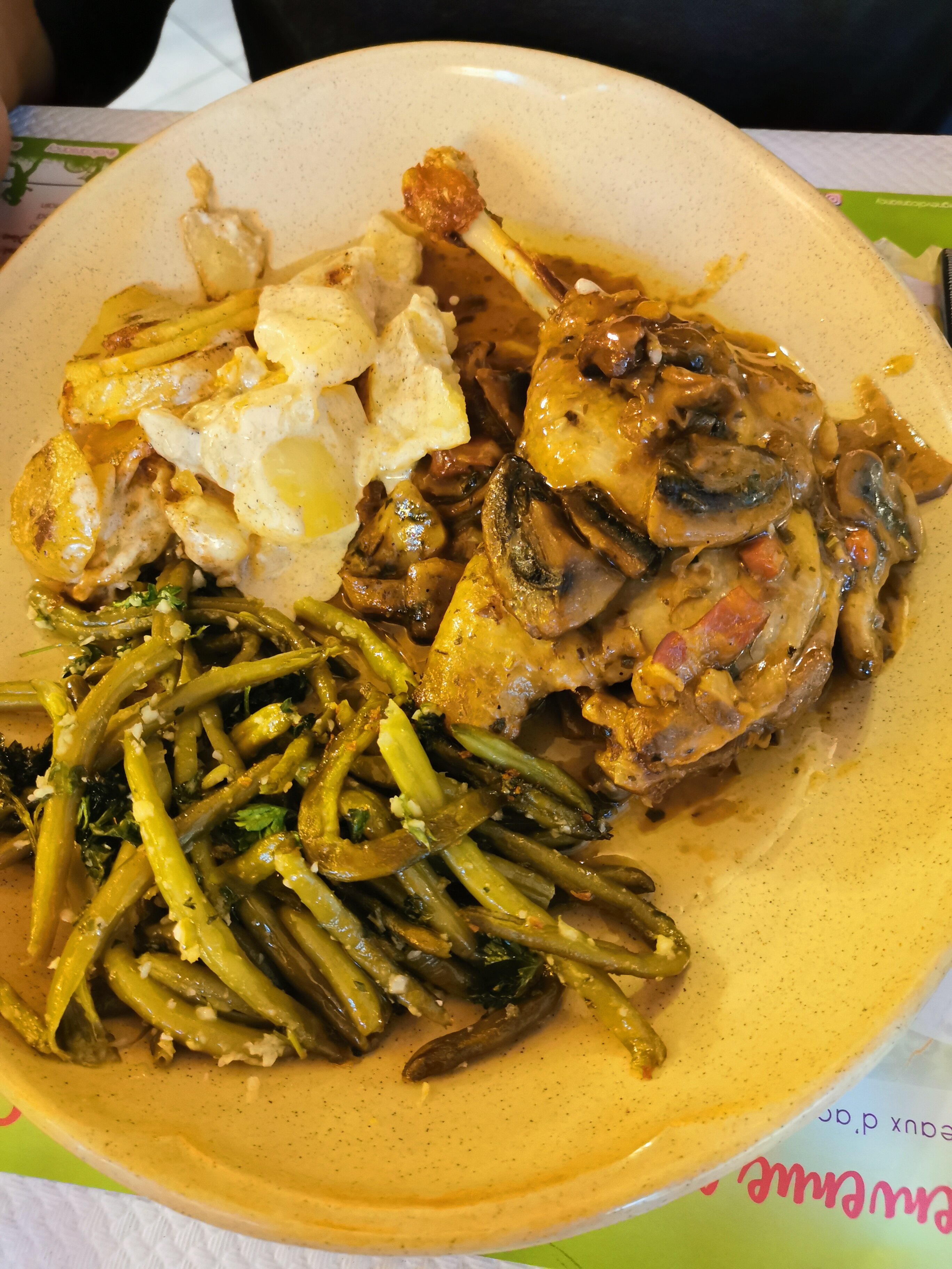Hôtel Restaurant Notre Dame-餐饮