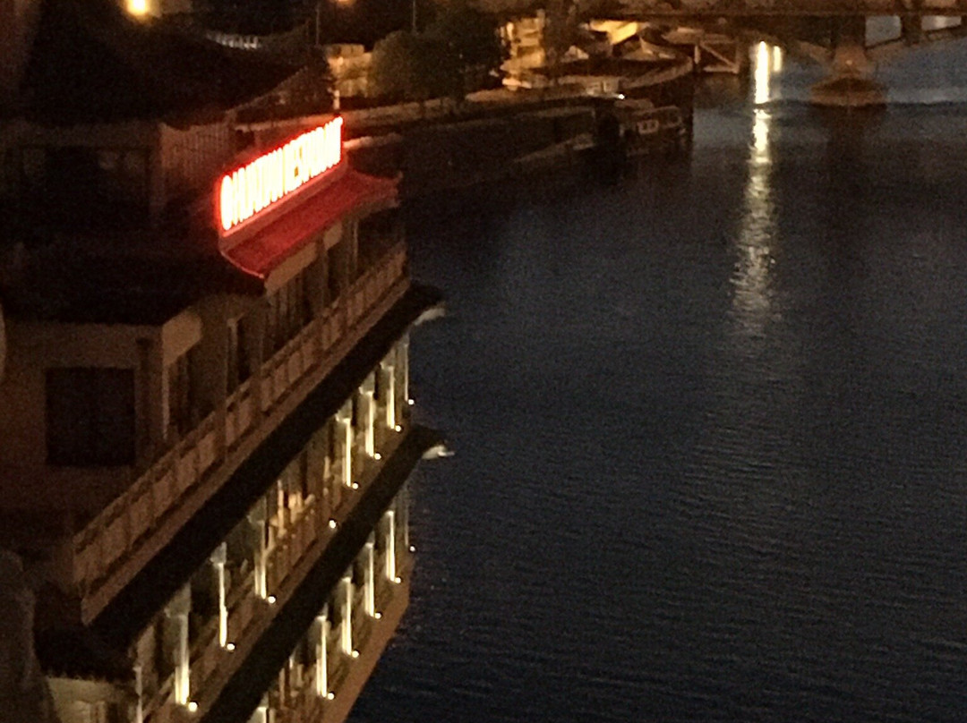 华天中国城酒店主图