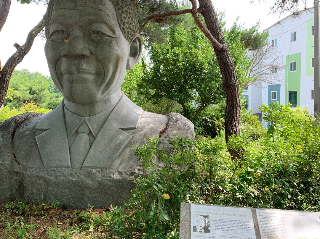 Eumseong Large Rock Face Sculpture Park-阴城郡必去景点