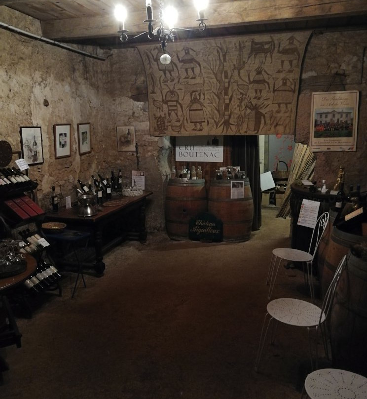 Château Aiguilloux-纳博讷必去景点