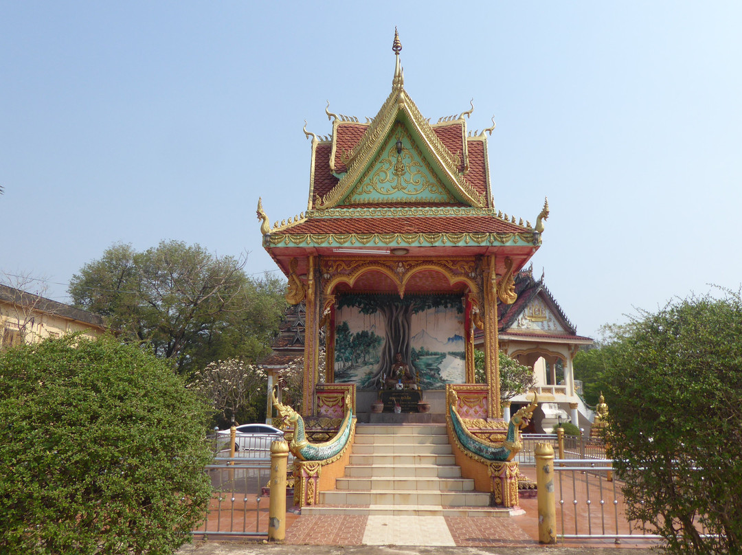 Wat Pha Bat-百细必去景点