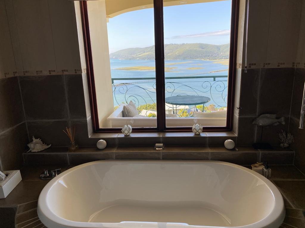 Villa Paradisa Guest House-浴室