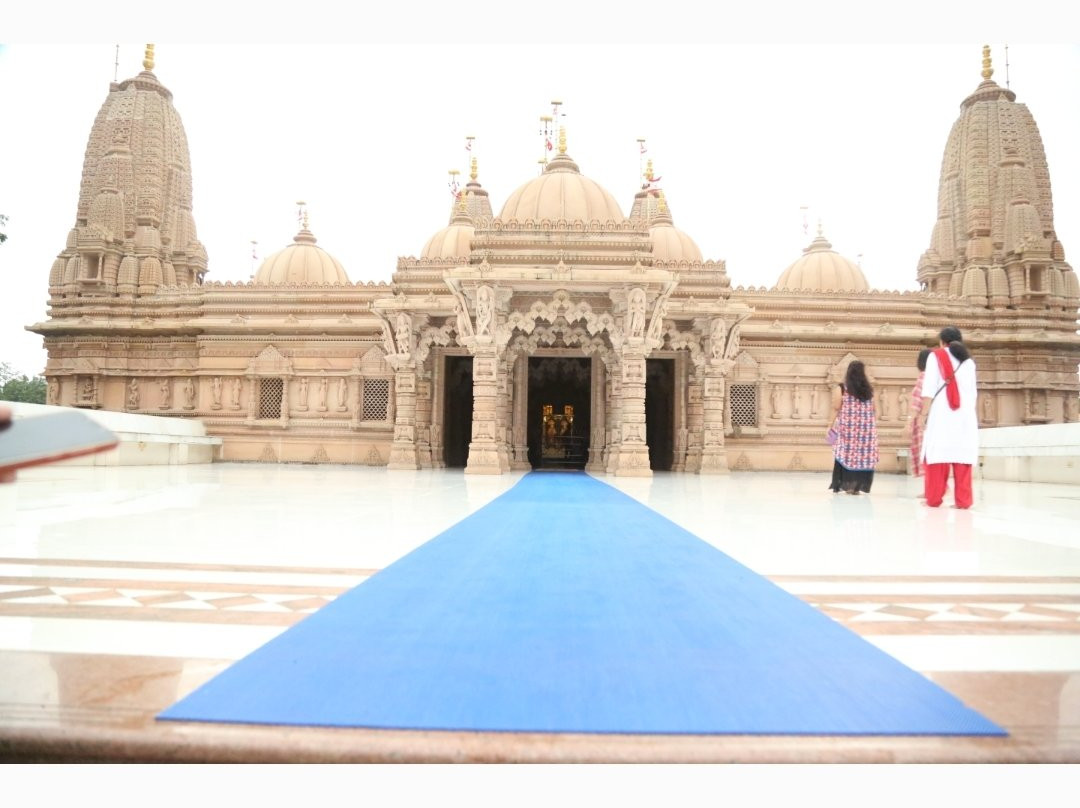 Swaminarayan Temple-锡尔瓦萨必去景点