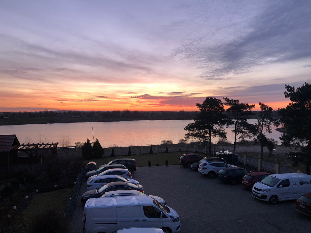 Konin酒店住宿-Pensjonat nad Zalewem