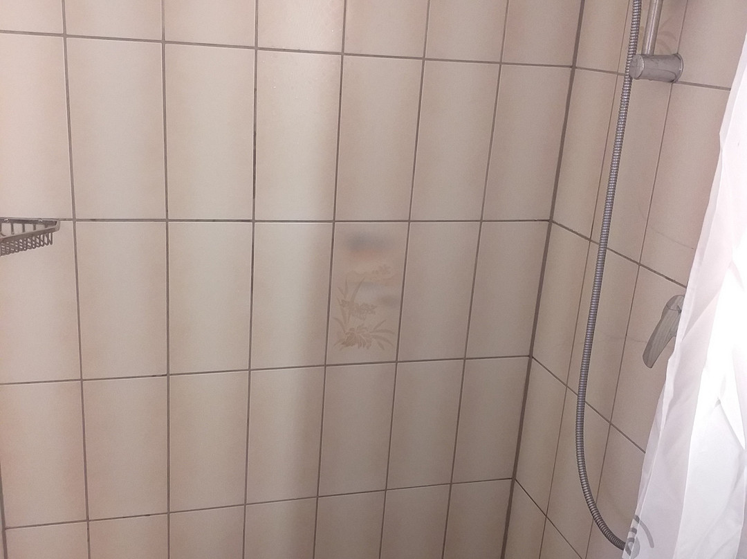 乐博斯蒂隆酒店主图