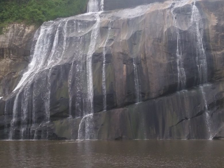 Parque Ecológico Cachoeira do Urubu-Primavera必去景点