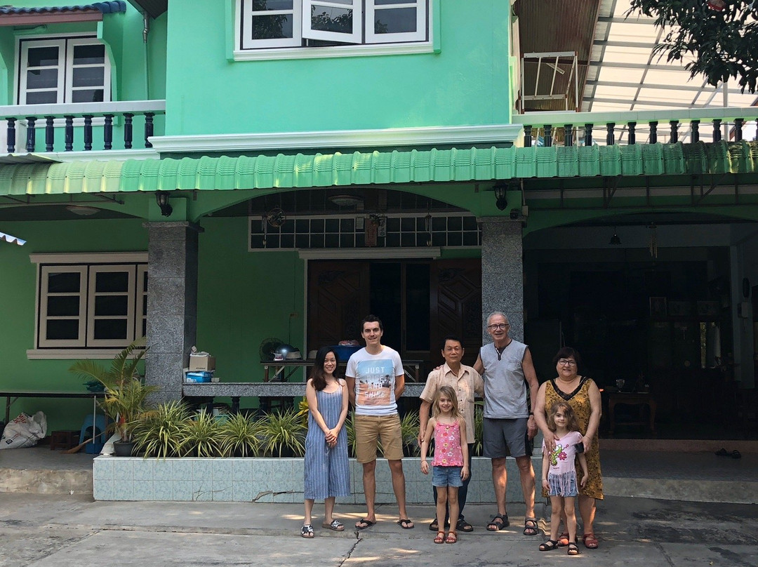 瓦拉卡班素仁安帕瓦酒店主图