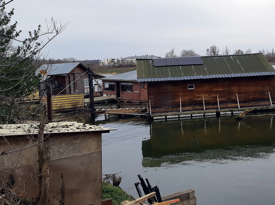 Parc Du Peuple De L'Herbe景点图片