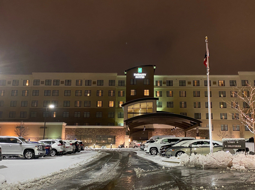 Embassy Suites by Hilton Akron Canton Airport主图
