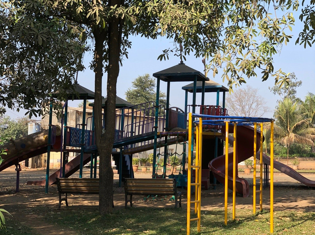 UK's Resort Khopoli主图