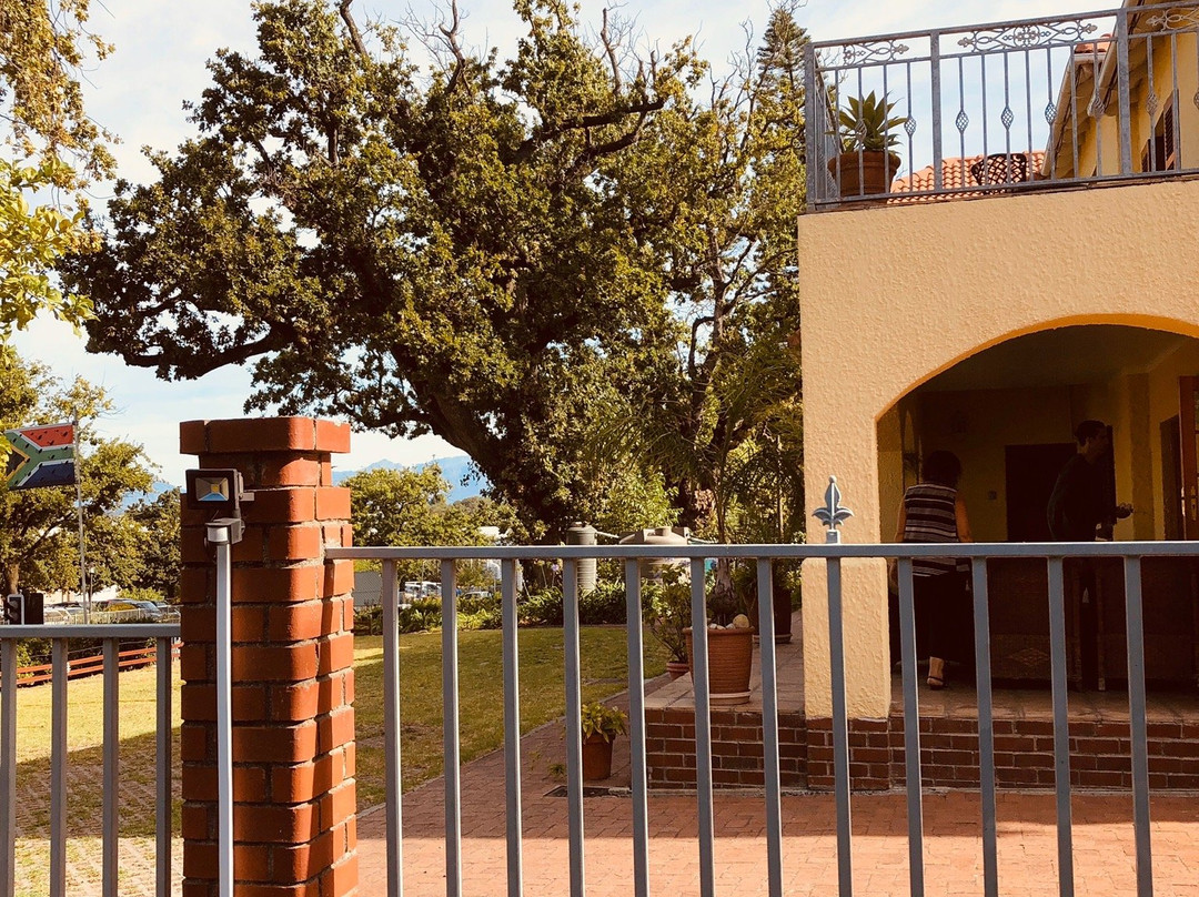 Oak Tree Lodge主图