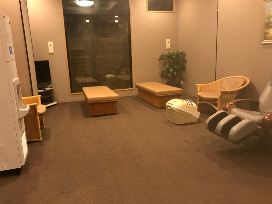 三条市站前酒店主图