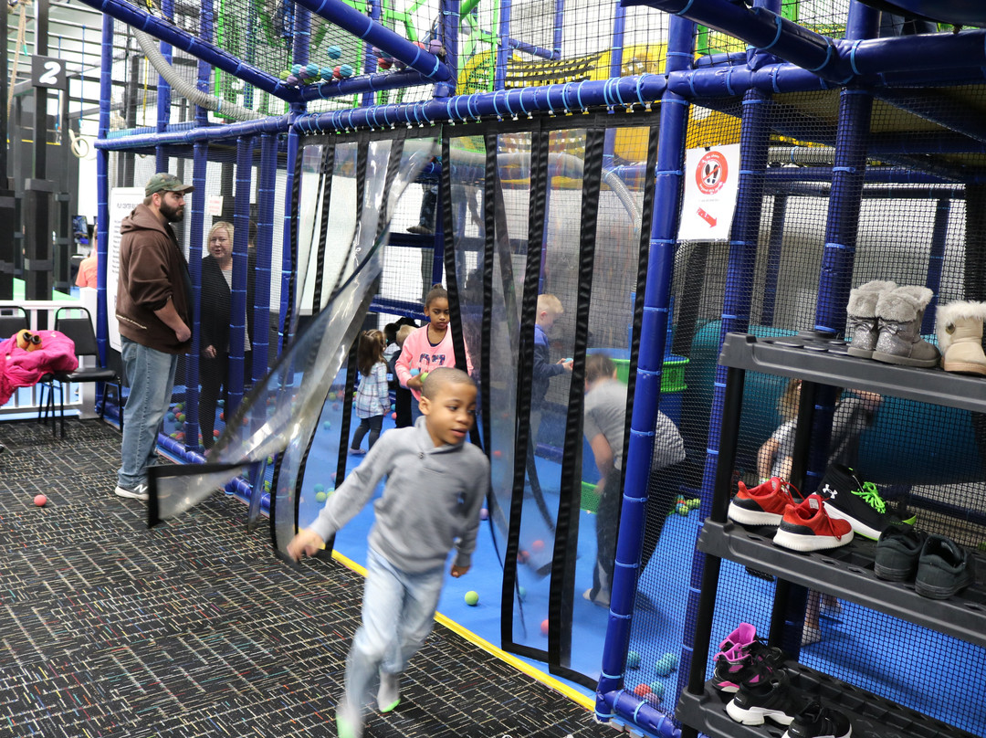 Kidz World Family Fun Center景点图片