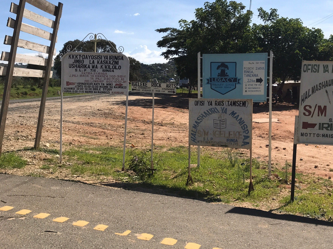 Ligereke Rock Paintings-Iringa必去景点