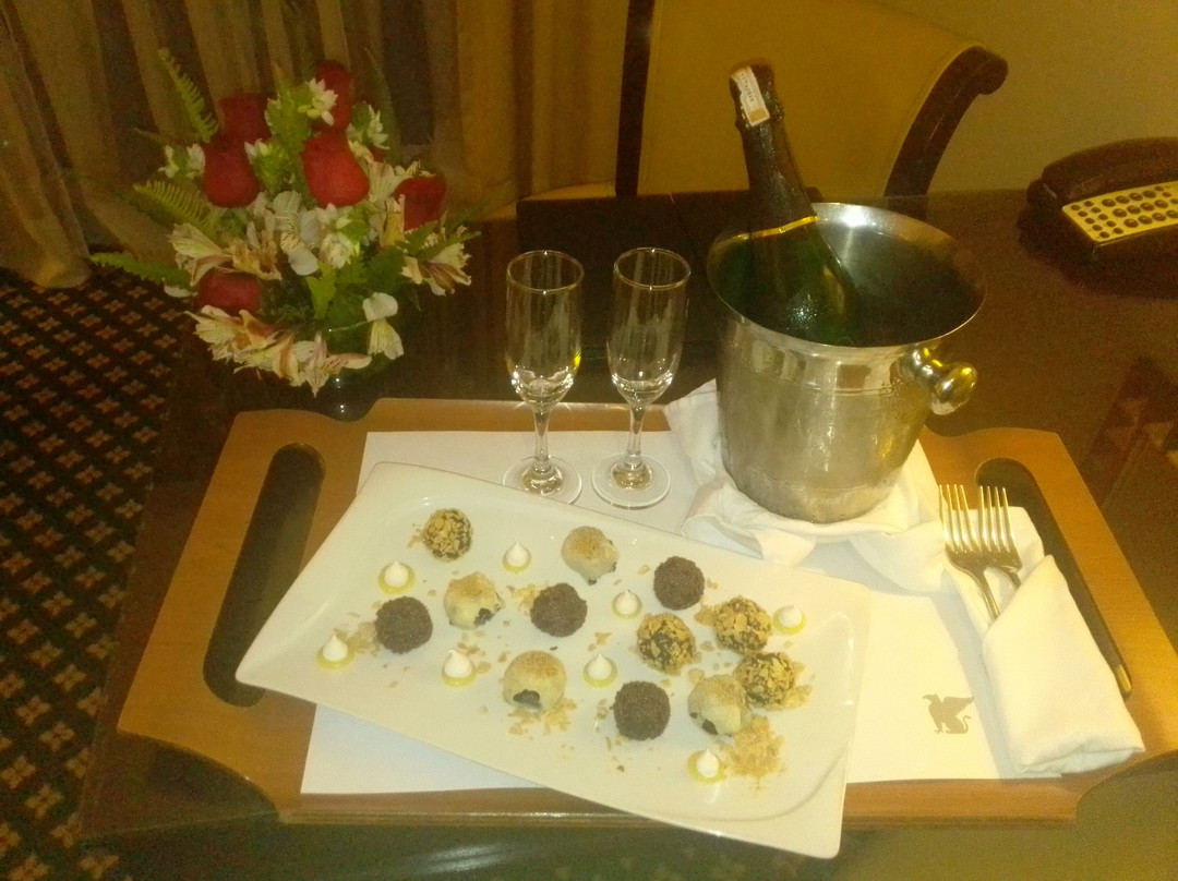 Hotel Continental Altamira主图