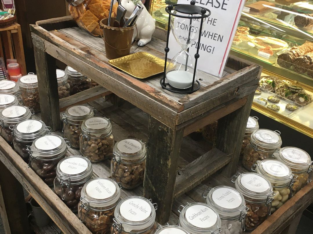 Indianola Pecan House景点图片