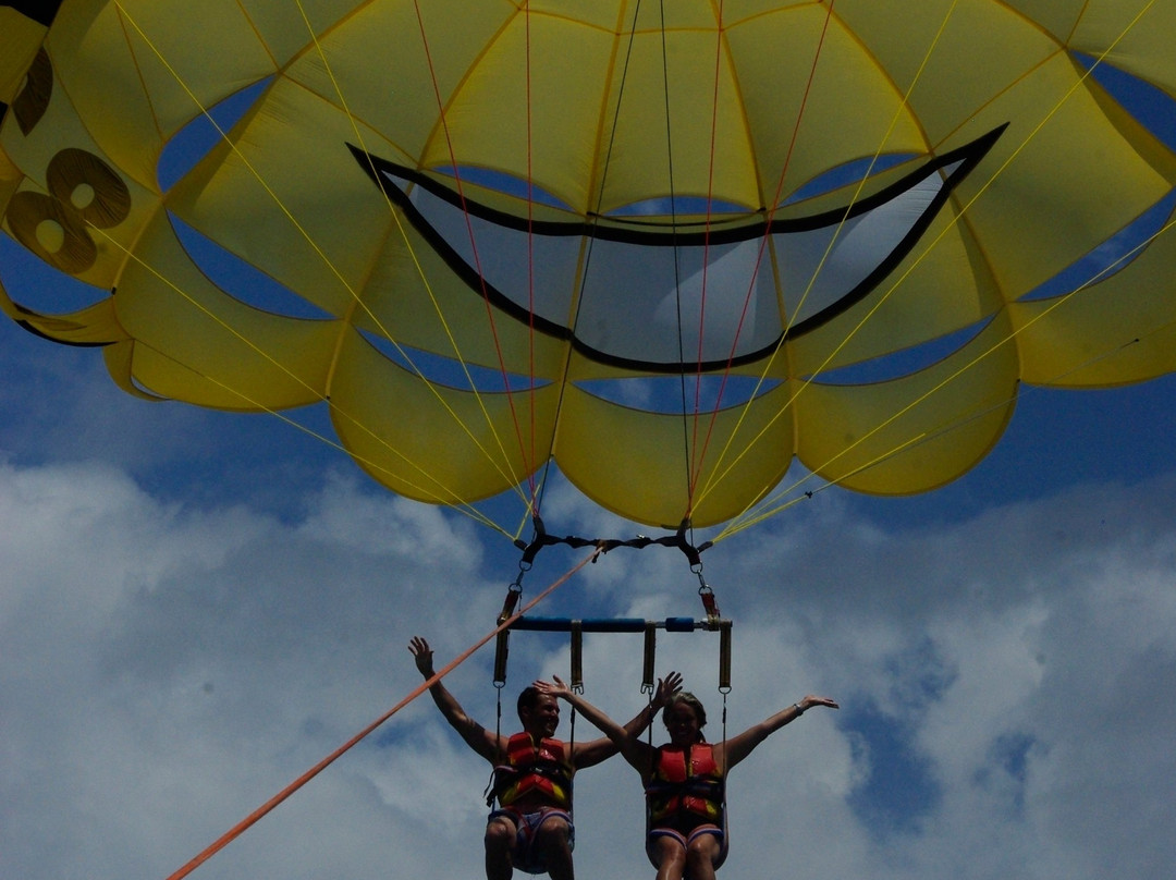 Rincon Parasail景点图片