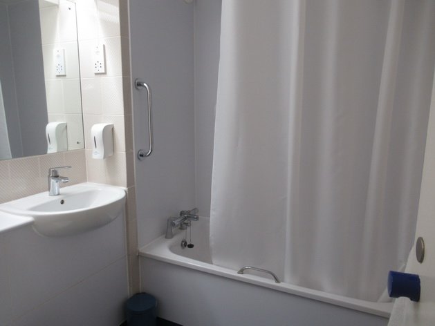 Travelodge Huntingdon Fenstanton-浴室