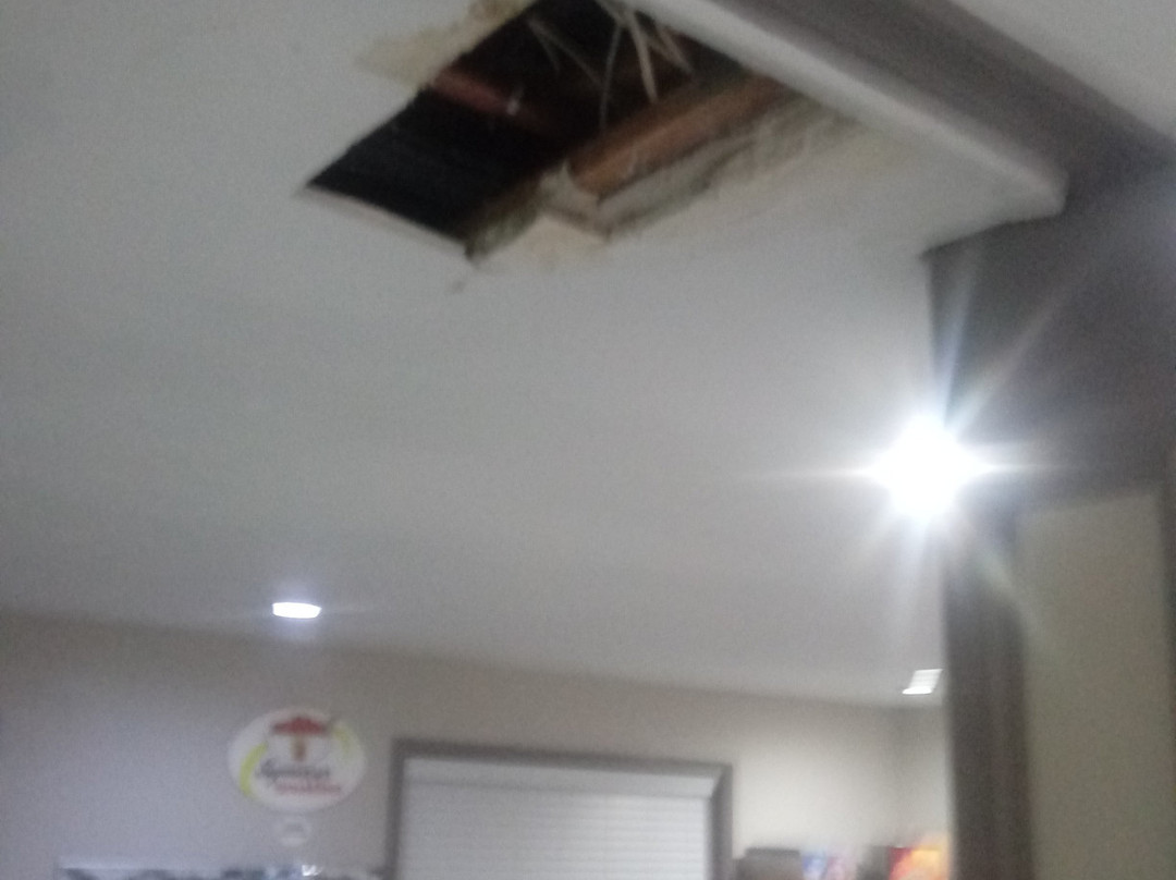 迪克森速8酒店主图