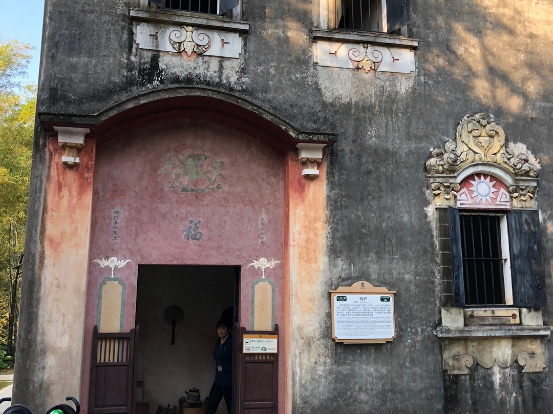 开平马降龙碉楼群景点图片
