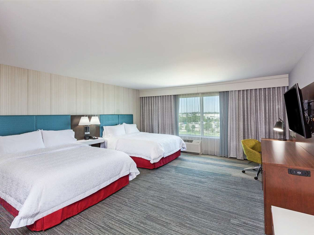 Hampton Inn Gardner Conference Center主图