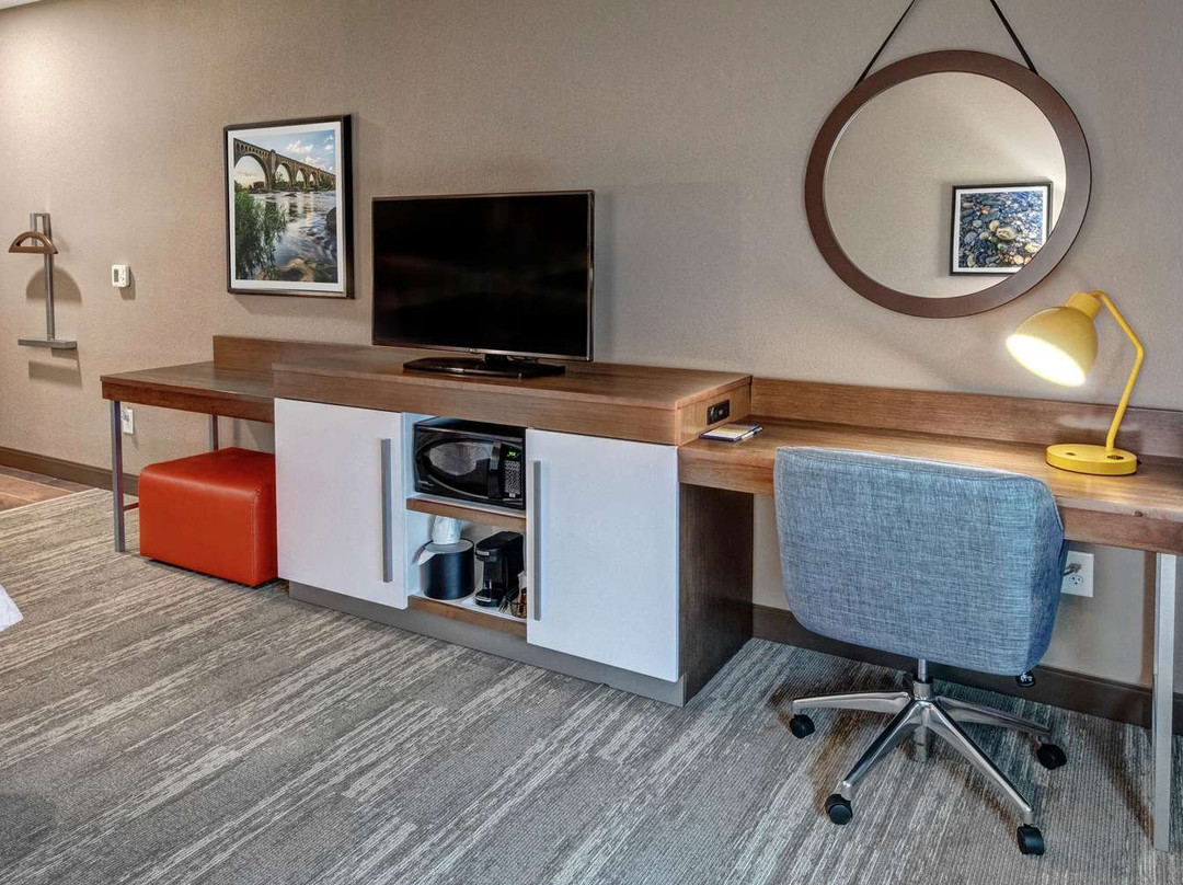 Hampton Inn & Suites Culpeper主图