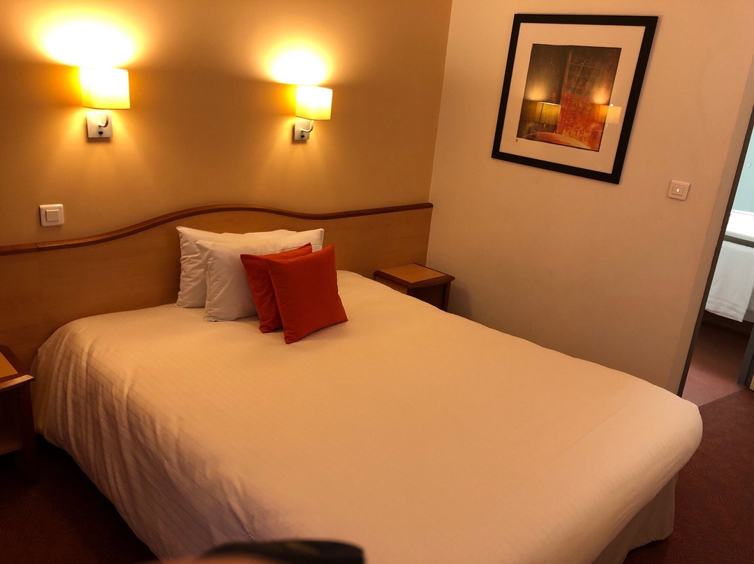 Brit Hotel Confort Montauban主图
