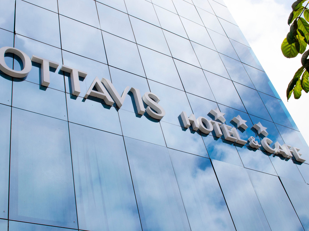 Ottavis Hotel & cafe主图