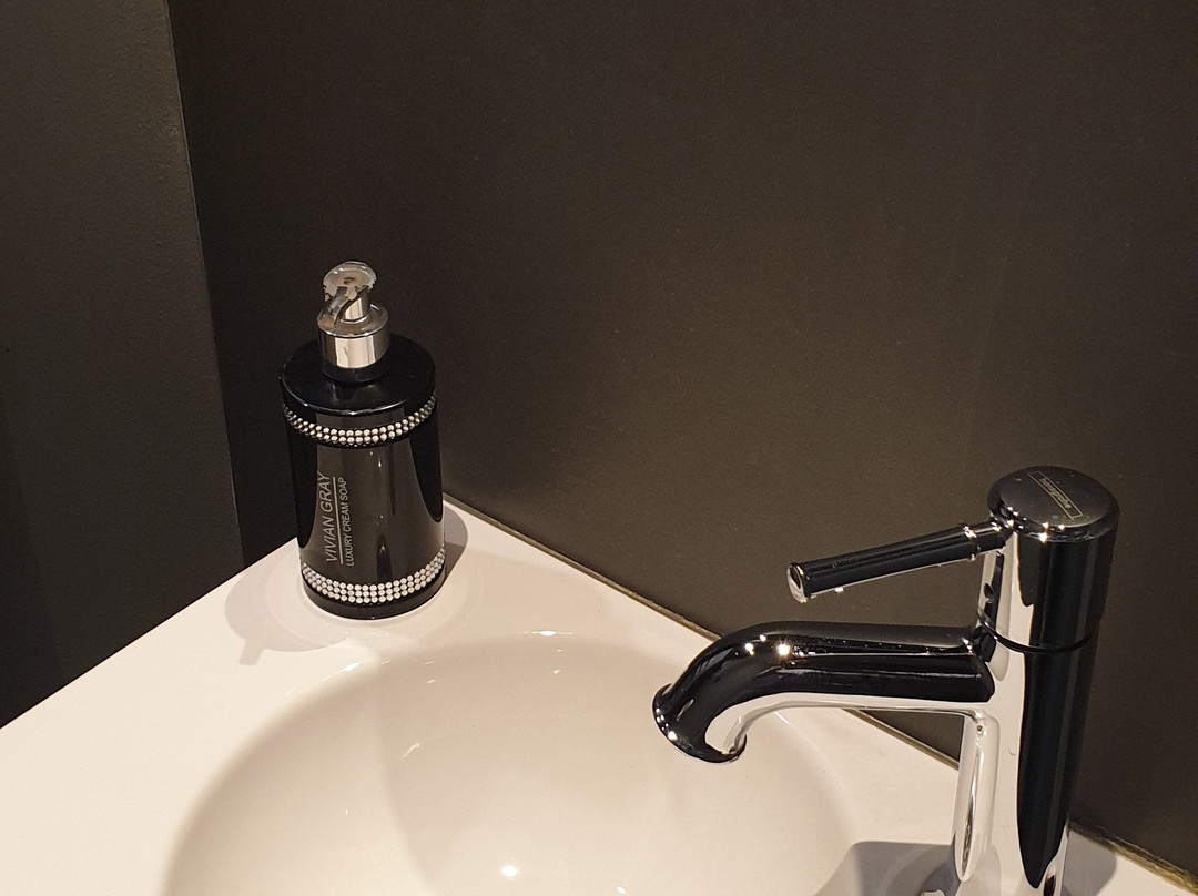 Qbatura Cafe & Hotel主图