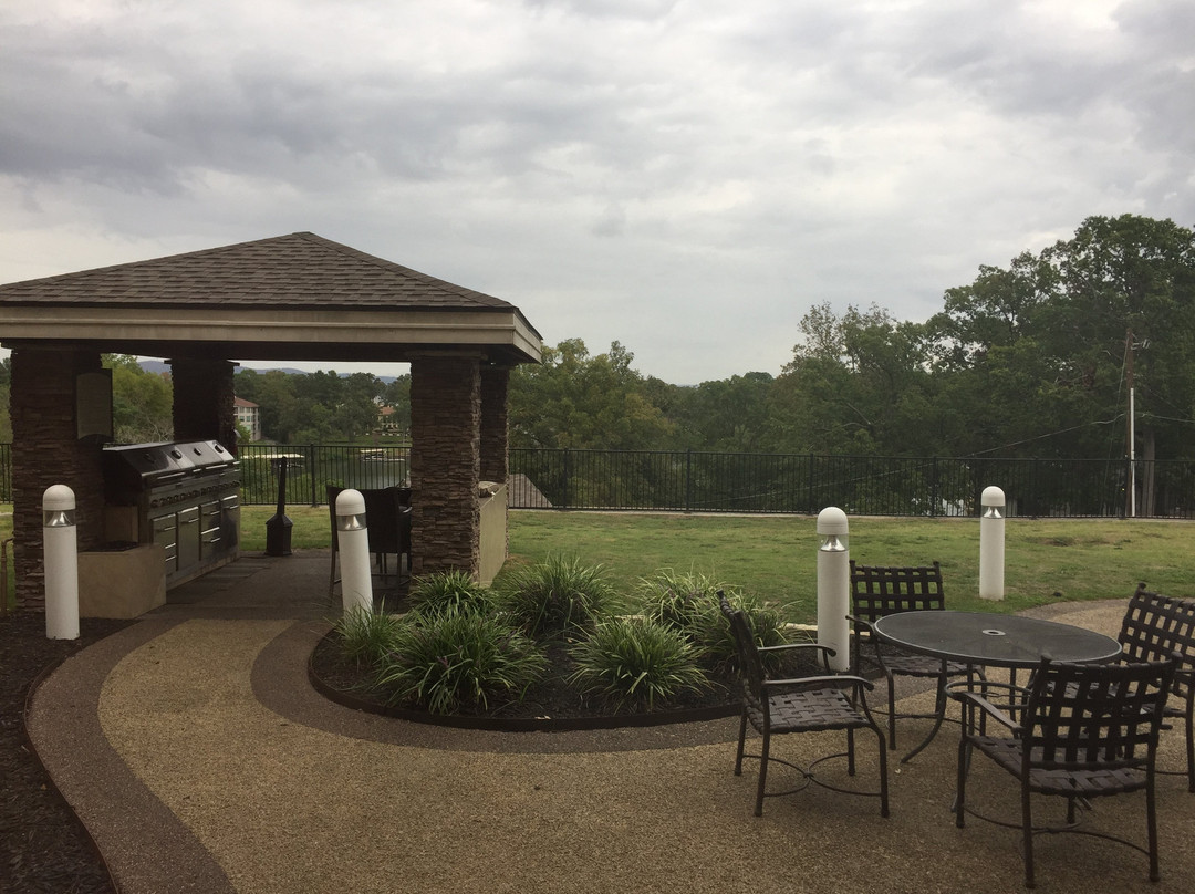 温泉驻桥套房酒店主图