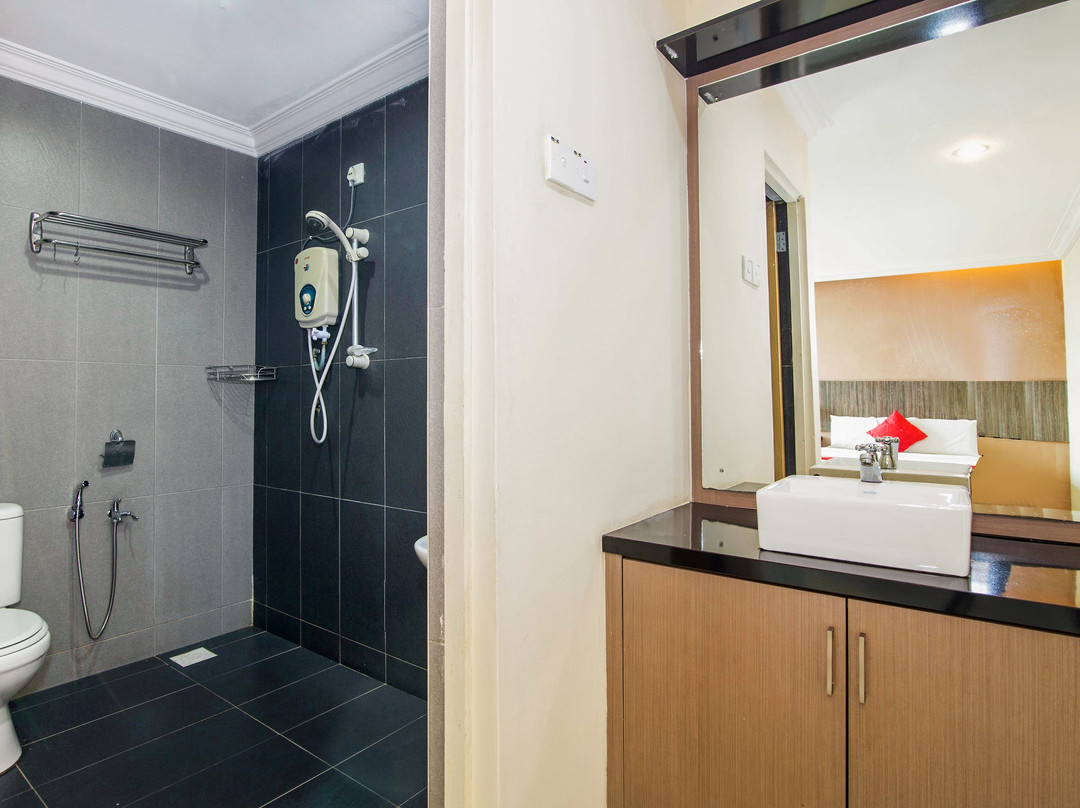 水晶城大酒店主图