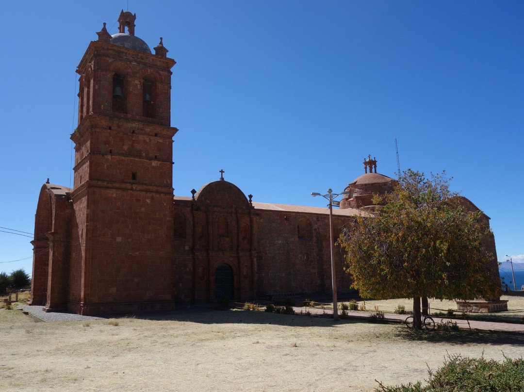 Iglesia de Santiago Apostol景点图片