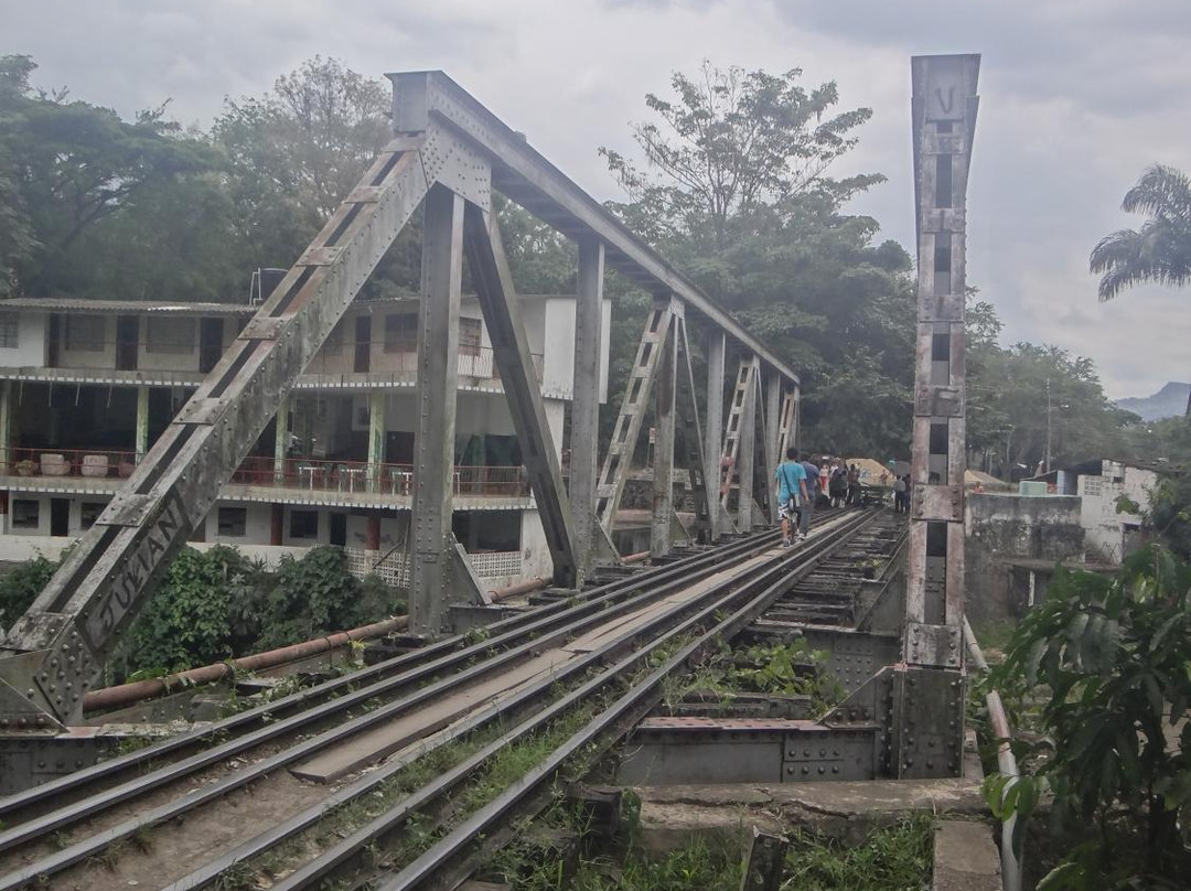 Villeta旅游景点-Paseo Real