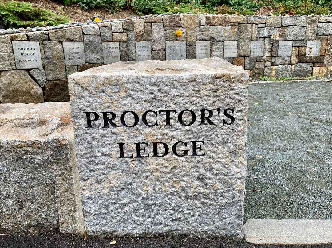 Proctor's Ledge Memorial景点图片