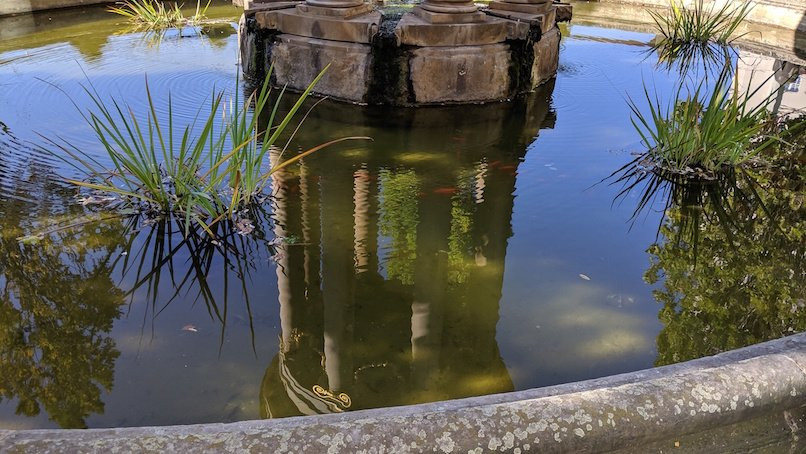 Artesischer Brunnen-德累斯顿必去景点