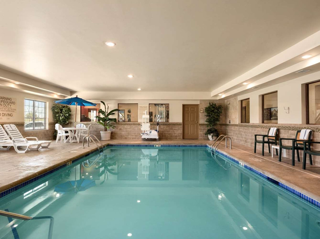 Country Inn & Suites by Radisson, Minot, ND主图