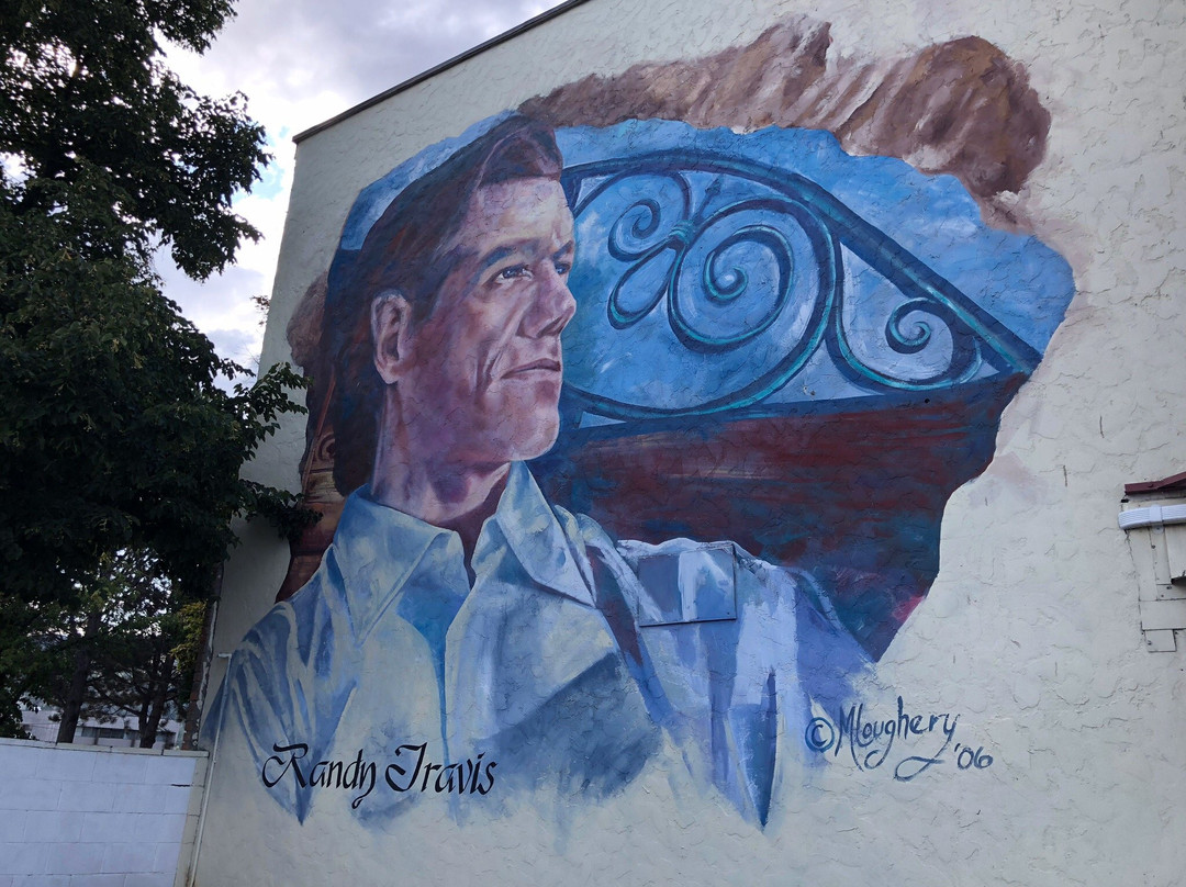 Walk of Stars Murals-梅里特必去景点