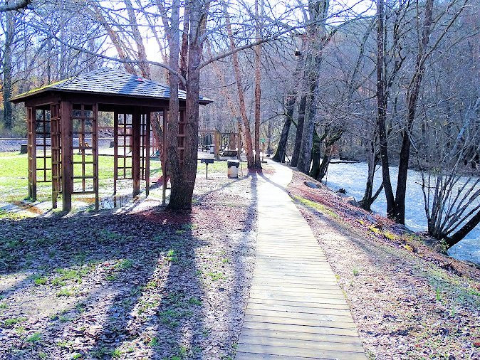 Talking Rock Town Park-Talking Rock必去景点