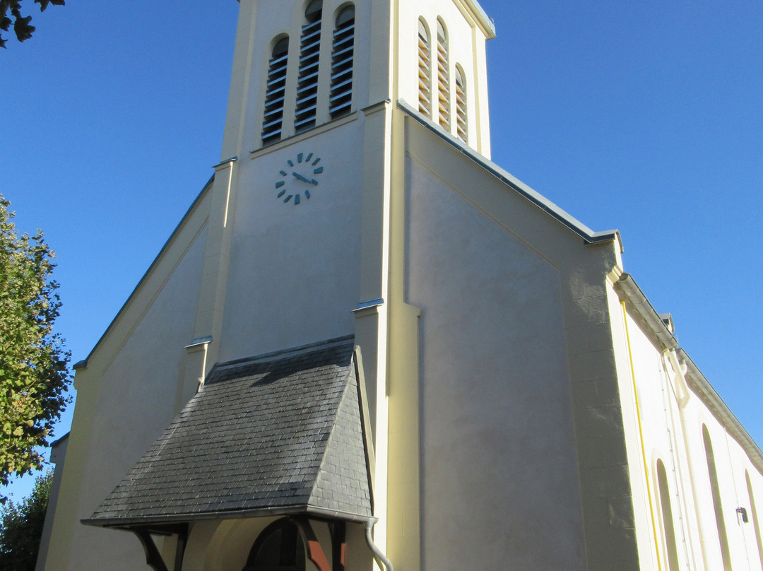 Eglise Notre Dame-布朗梅尼尔必去景点